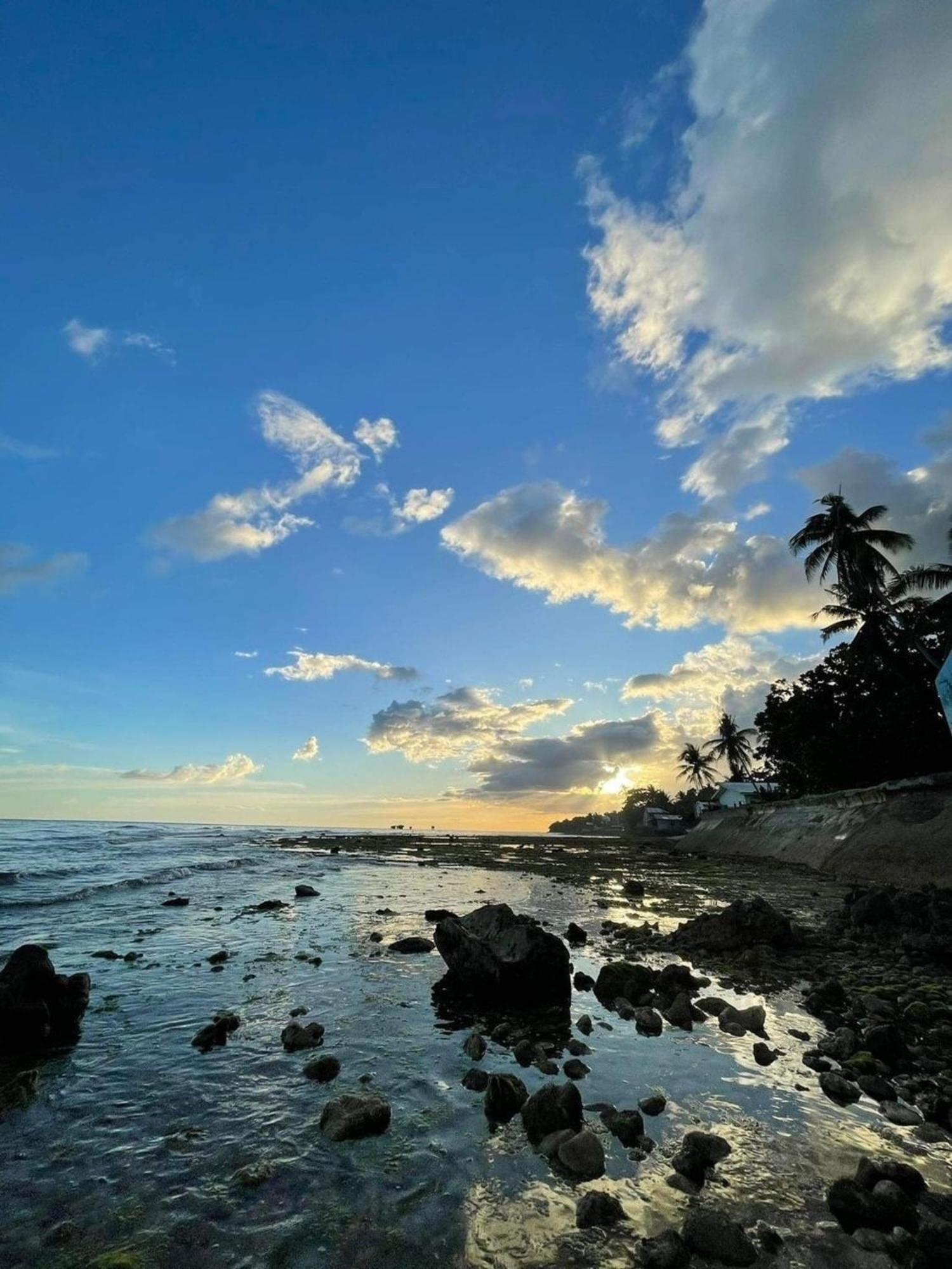 Spacious Seaview Studio In Lila, Bohol Hotel Exterior foto