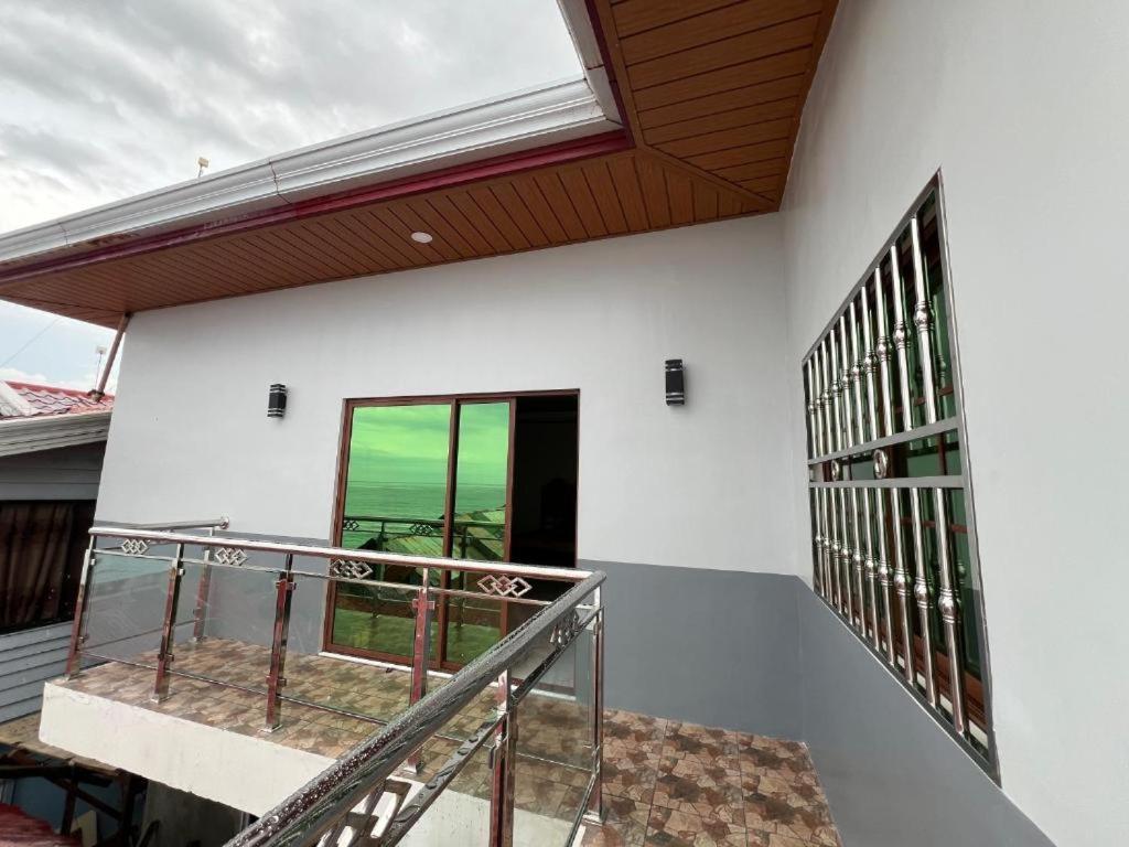 Spacious Seaview Studio In Lila, Bohol Hotel Exterior foto